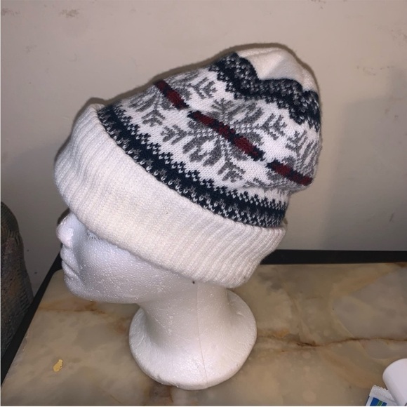 Beanie - Picture 3 of 6